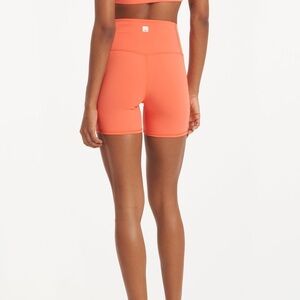 Vuori Studio Pocket Short